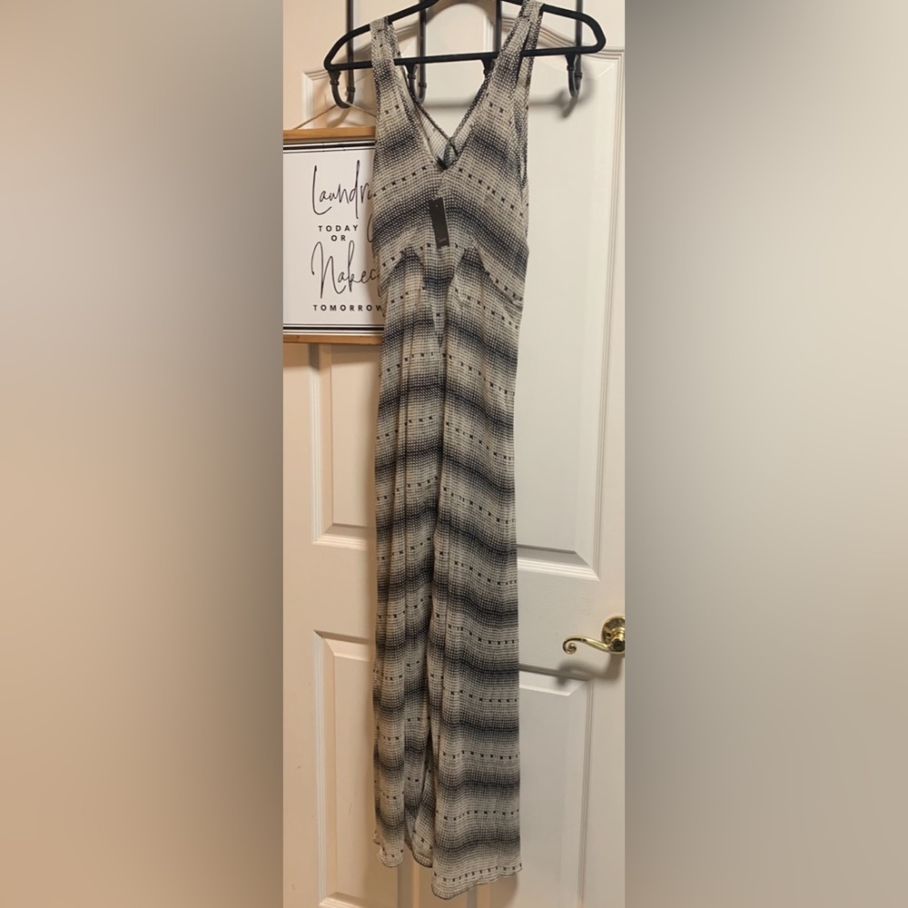 Lumiere maxi dress size small NWT